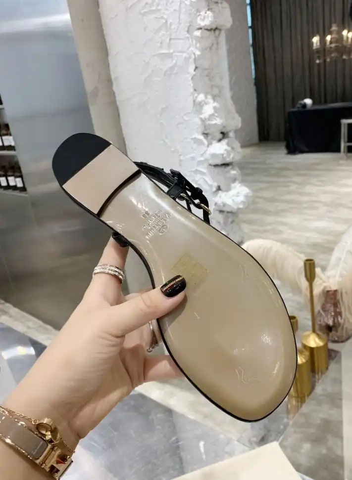 hype Valentino High Heels