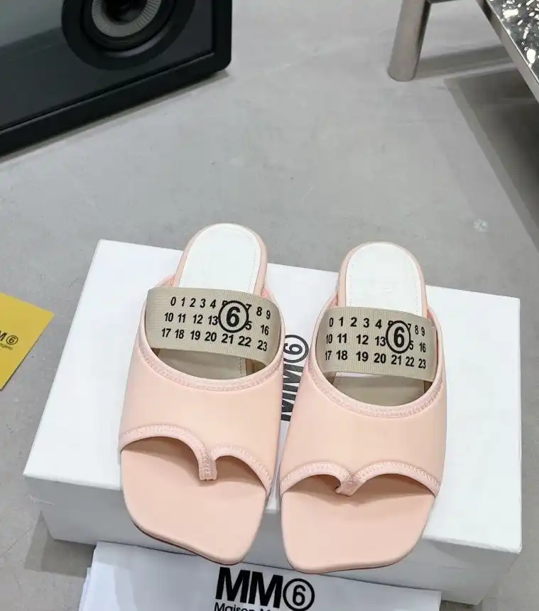 hype Miu Miu Slippers