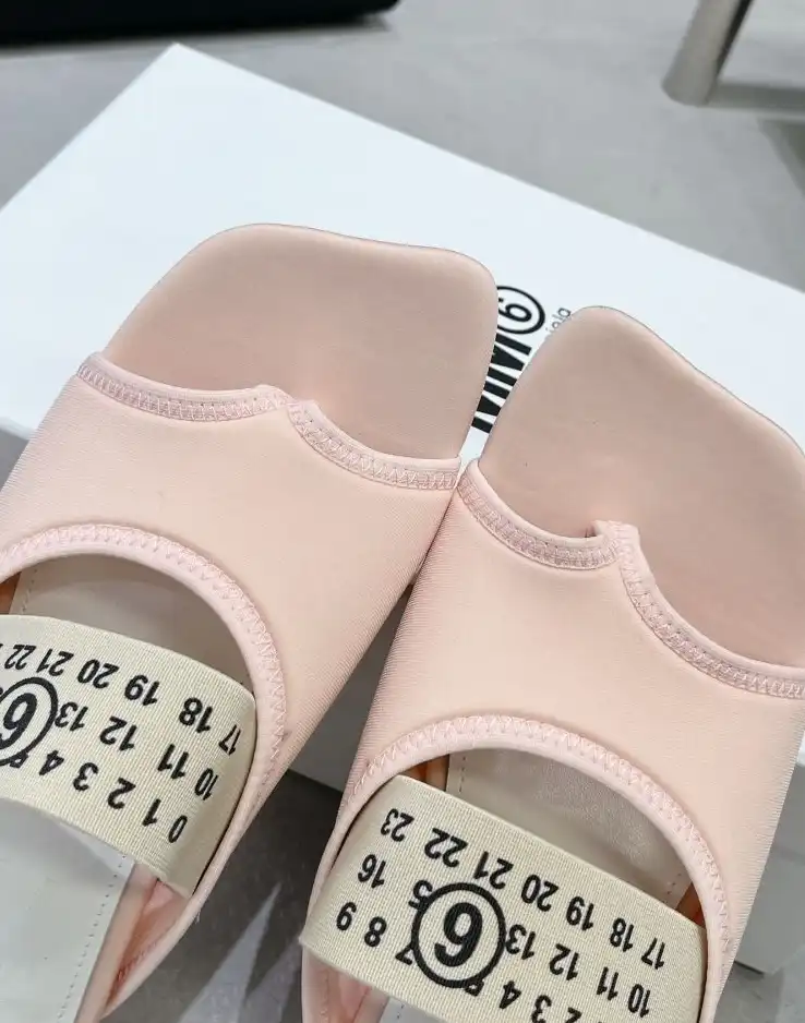 hype Miu Miu Slippers