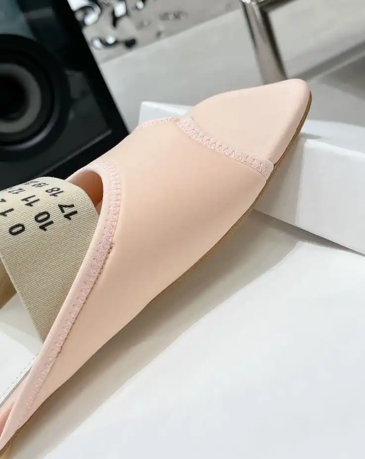 hype Miu Miu Slippers