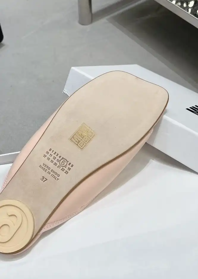 hype Miu Miu Slippers