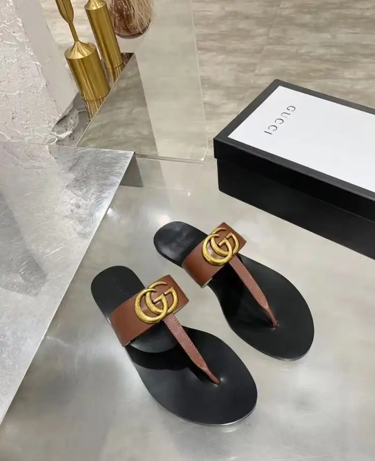 hype Gucci Slippers