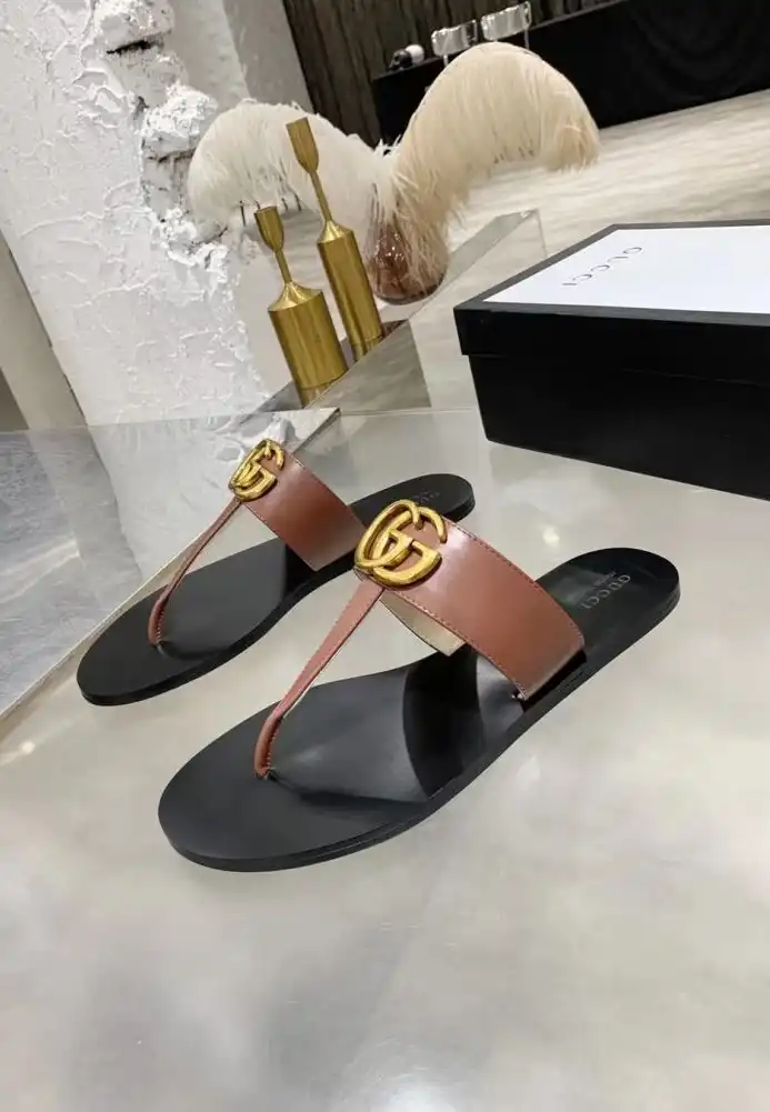 hype Gucci Slippers