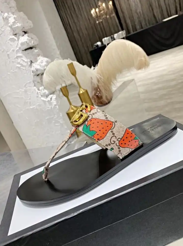 hype Gucci Slippers