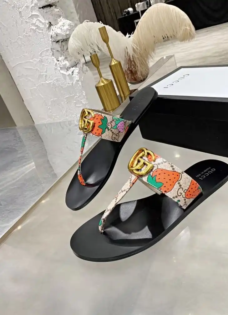 hype Gucci Slippers