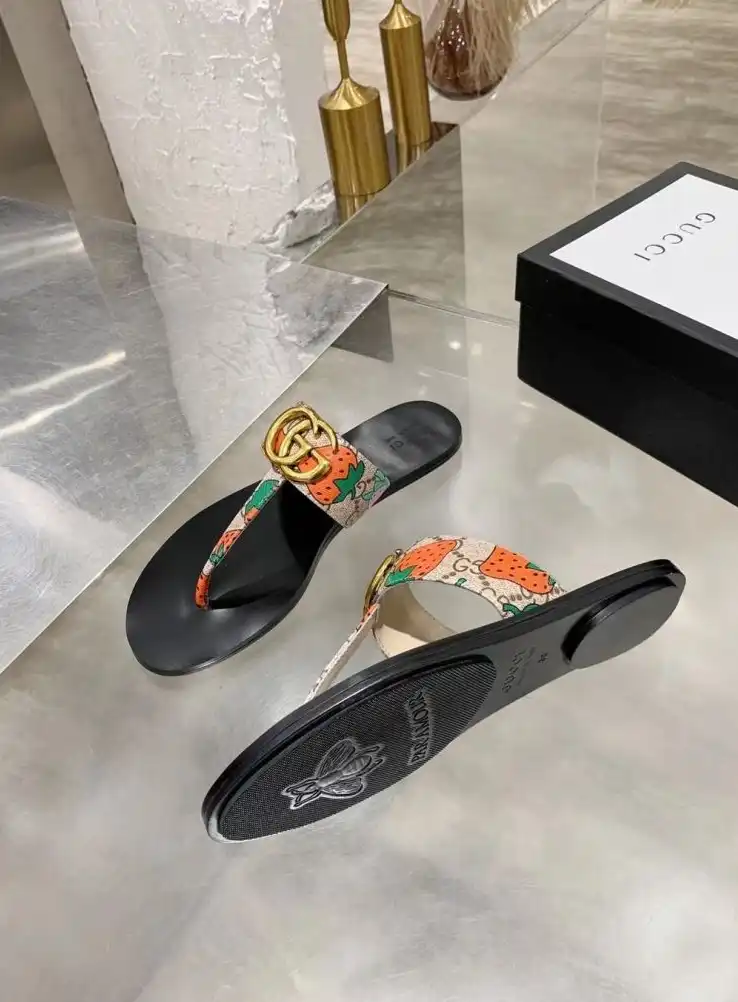 hype Gucci Slippers