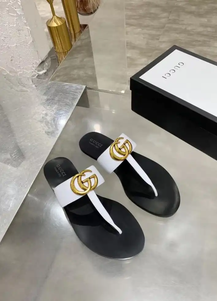 hype Gucci Slippers