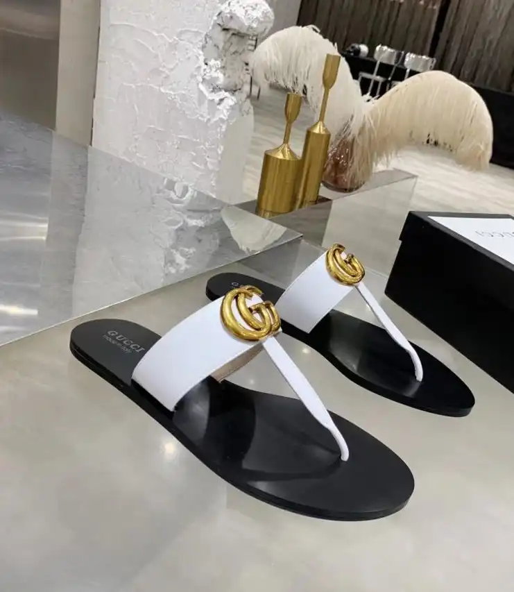 hype Gucci Slippers