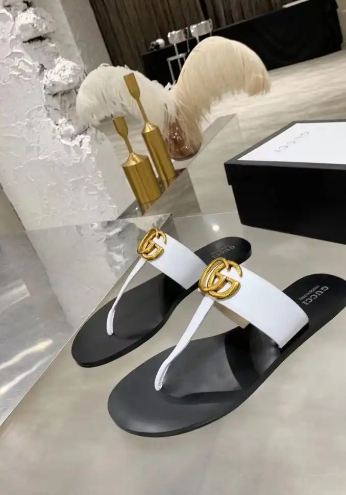 hype Gucci Slippers