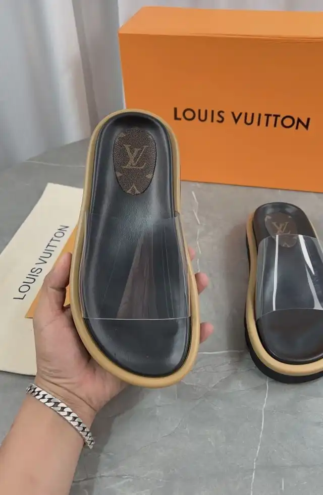 hype LV Slippers