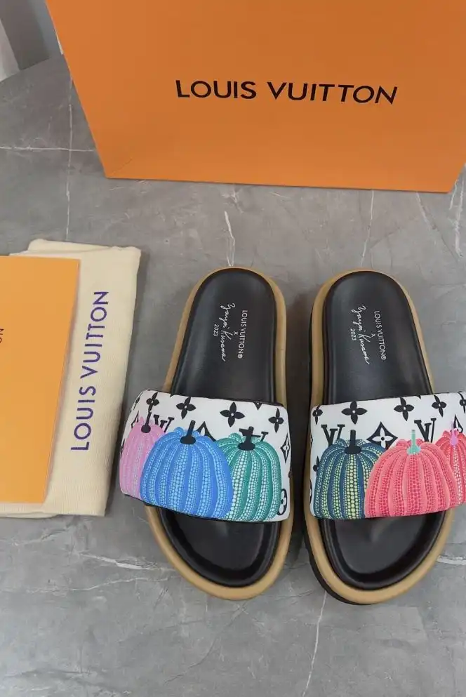 hype LV Slippers