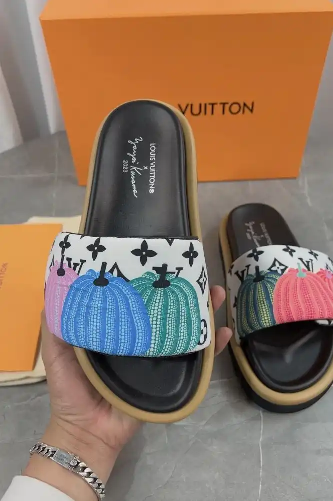 hype LV Slippers