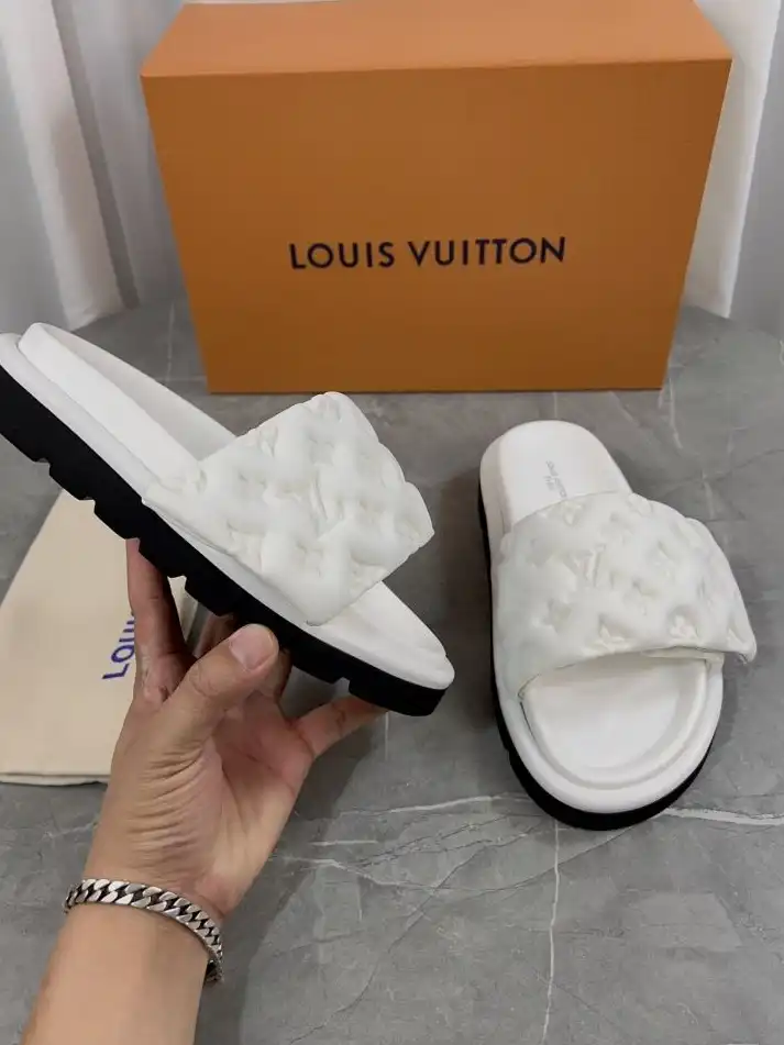 hype LV Slippers