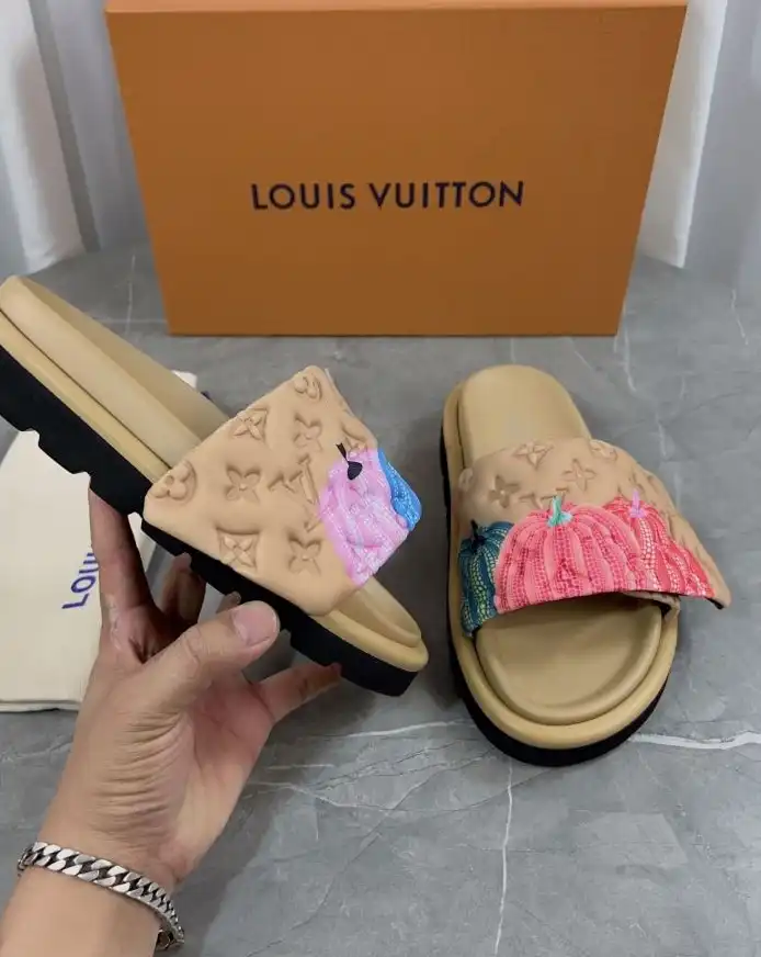 hype LV Slippers