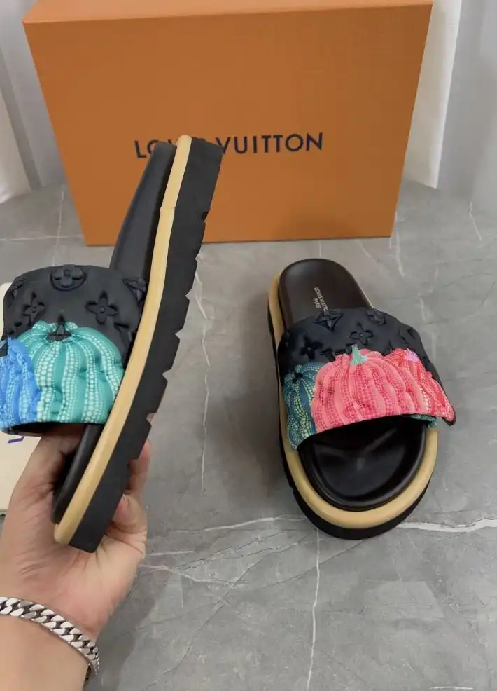 hype LV Slippers