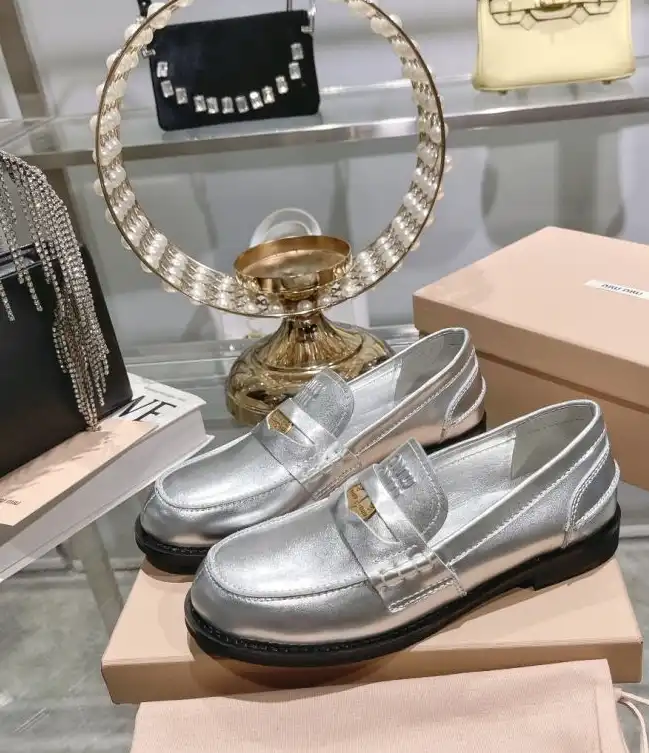 hype Miu Miu Leather Shoes