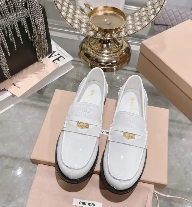 hype Miu Miu Leather Shoes