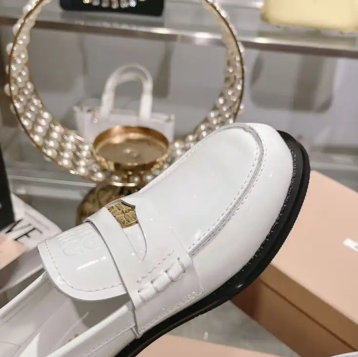 hype Miu Miu Leather Shoes