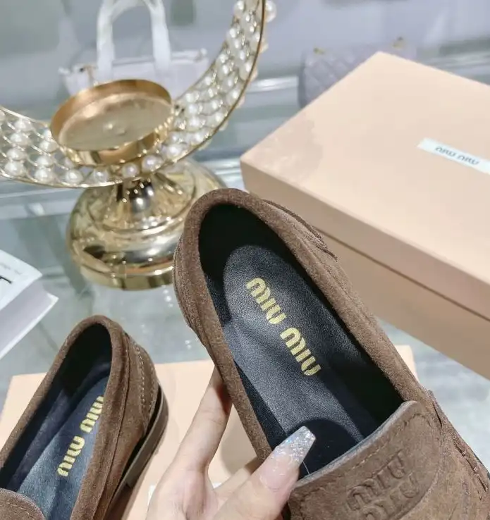 hype Miu Miu Leather Shoes