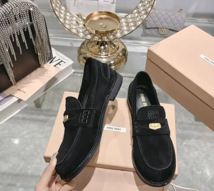 hype Miu Miu Leather Shoes