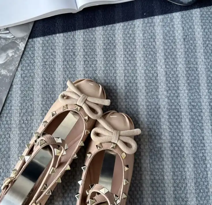 hype Valentino High Heels