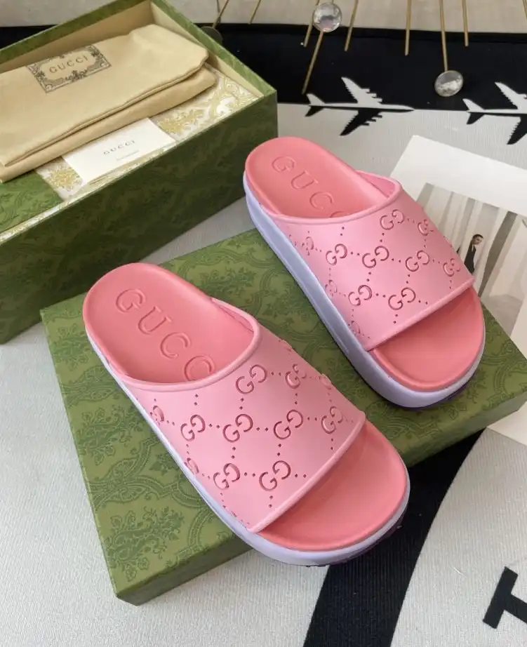 hype Gucci Slippers