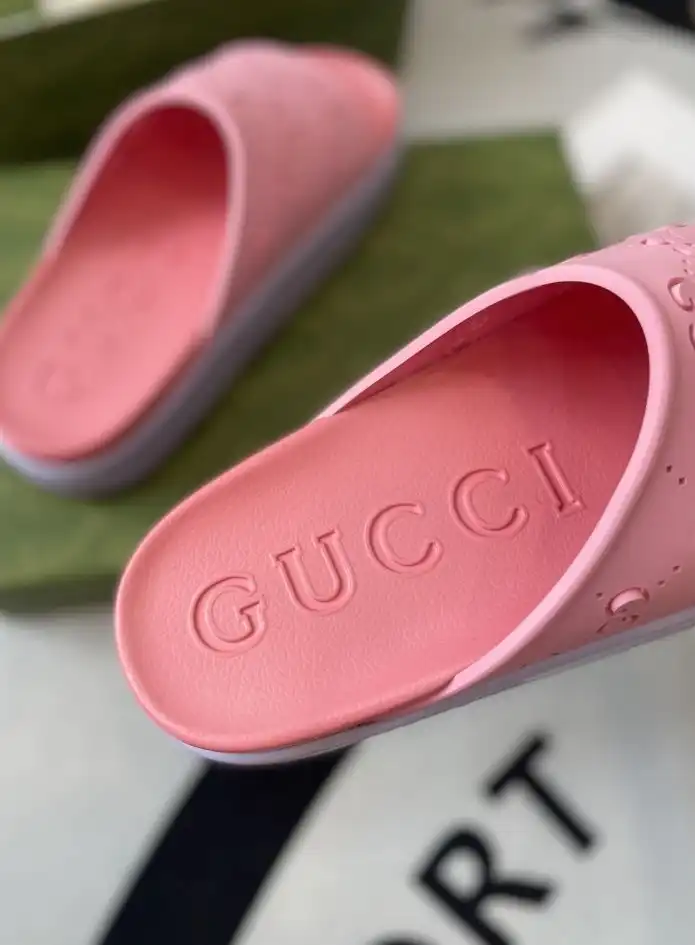 hype Gucci Slippers