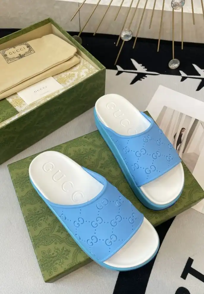 hype Gucci Slippers