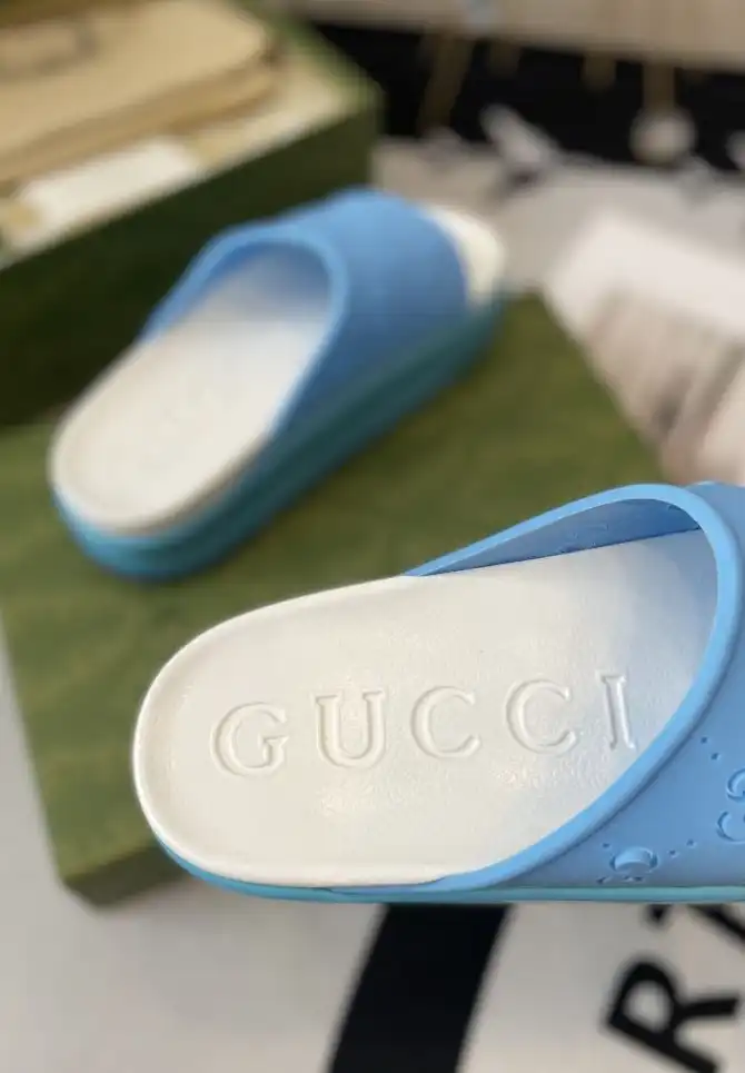 hype Gucci Slippers