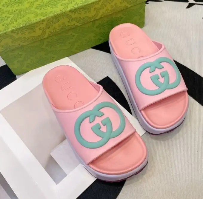 hype Gucci Slippers