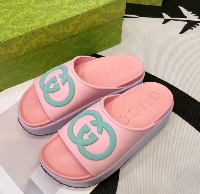 hype Gucci Slippers