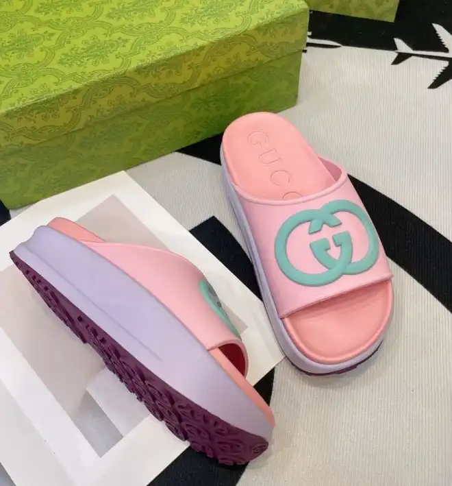 hype Gucci Slippers