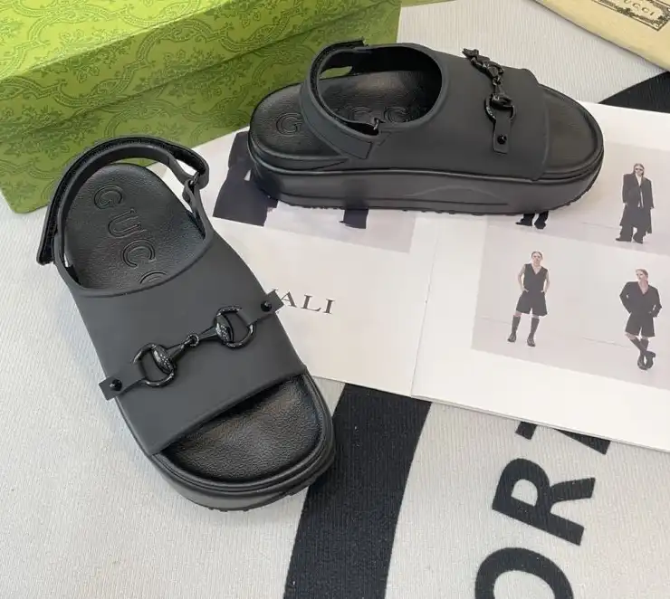 hype Gucci Sandals