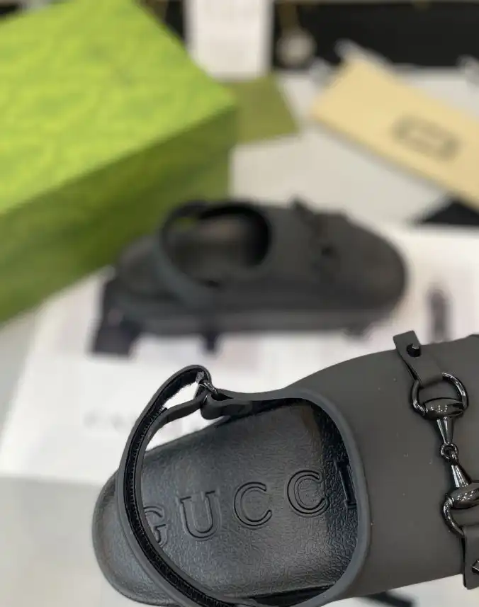 hype Gucci Sandals