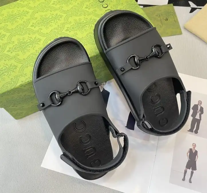 hype Gucci Sandals