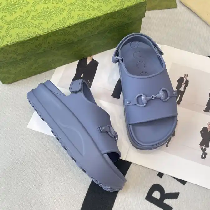 hype Gucci Sandals