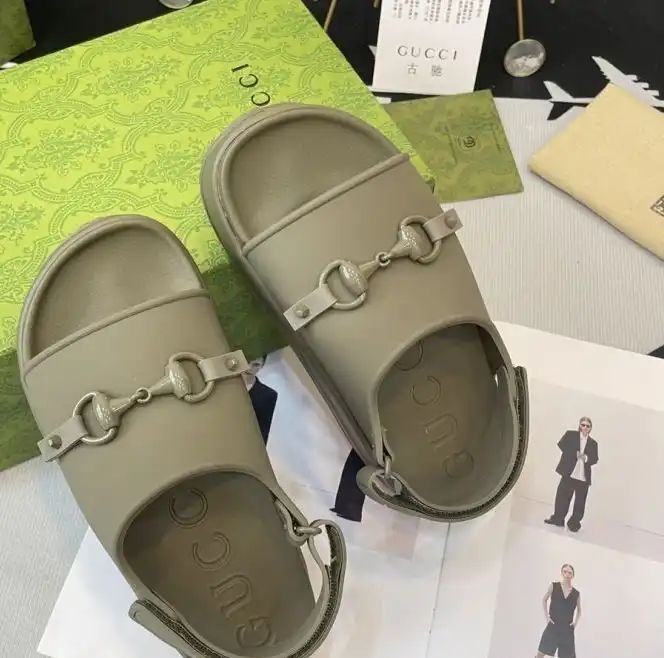 hype Gucci Sandals