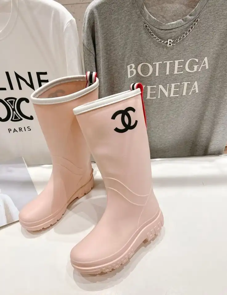 hype Chanel Boots