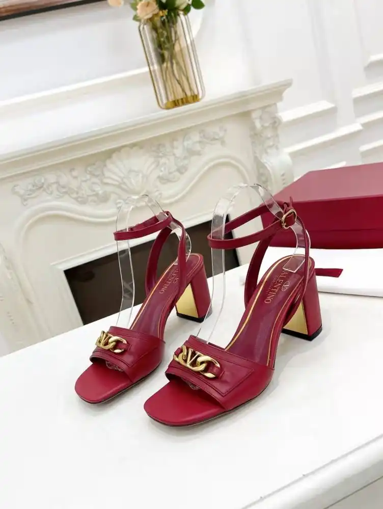 hype Valentino High Heels