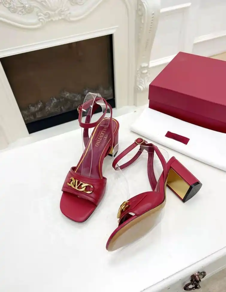 hype Valentino High Heels