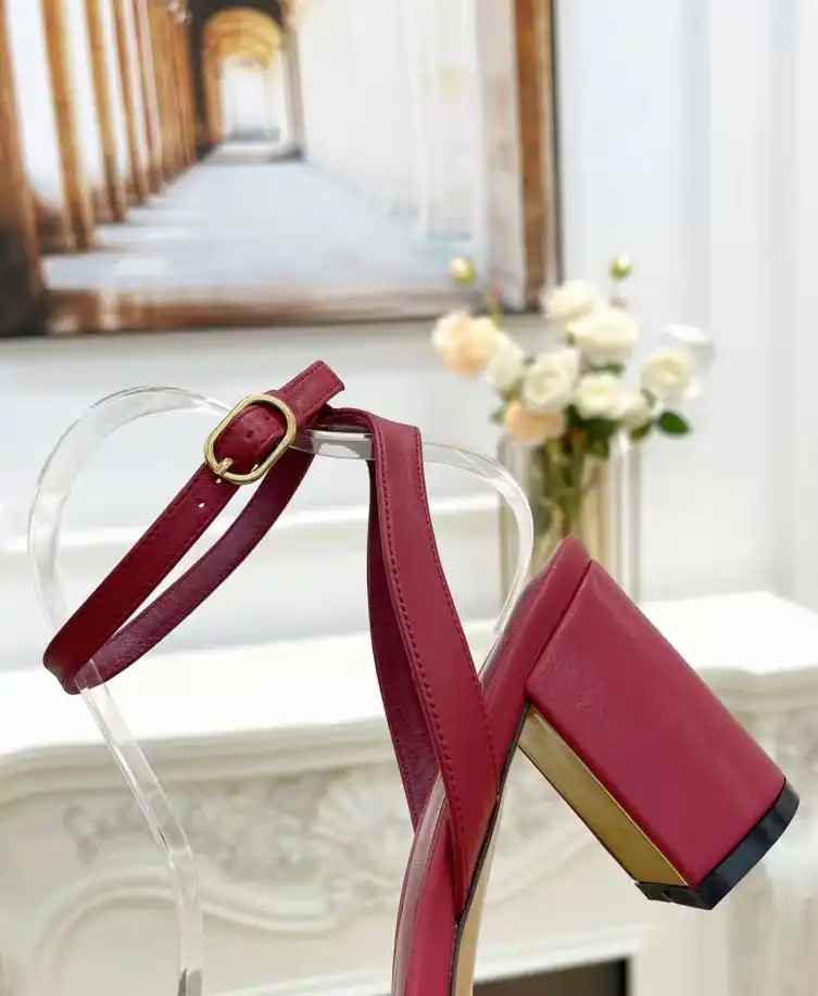 hype Valentino High Heels