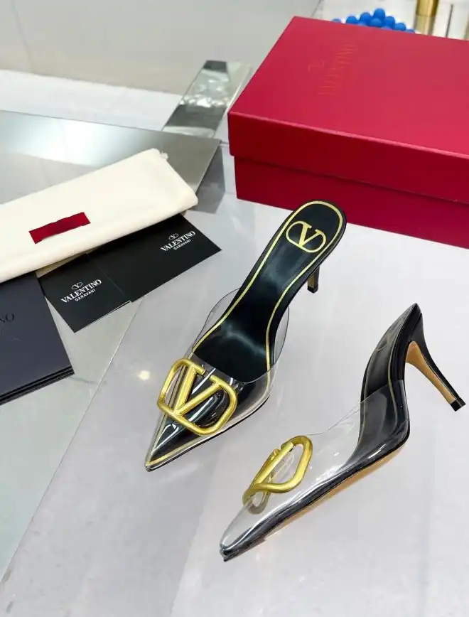 hype Valentino High Heels