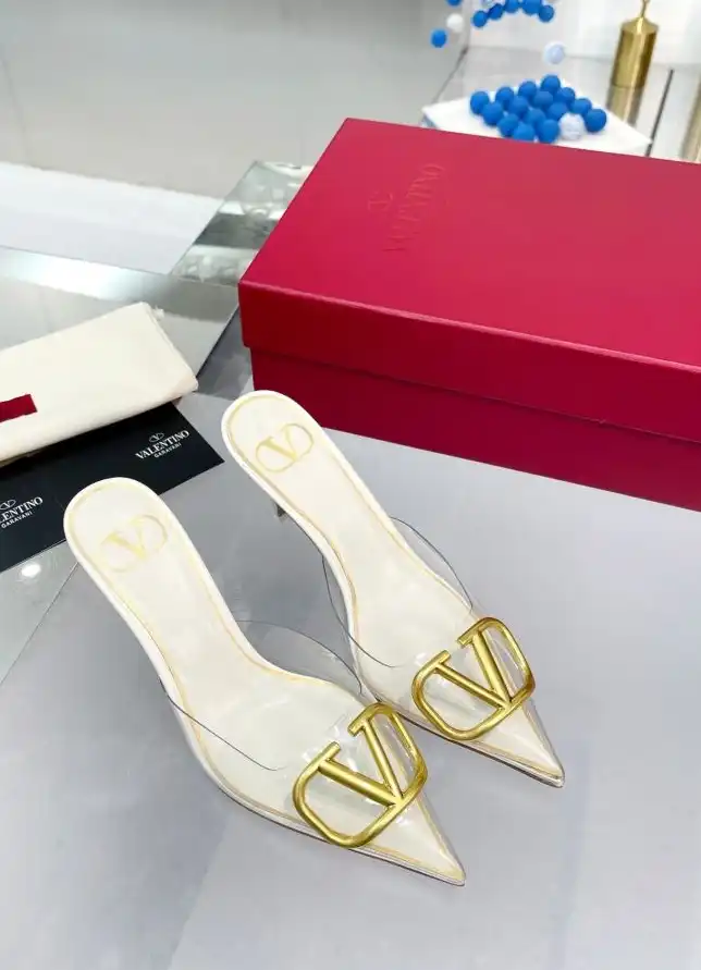 hype Valentino High Heels