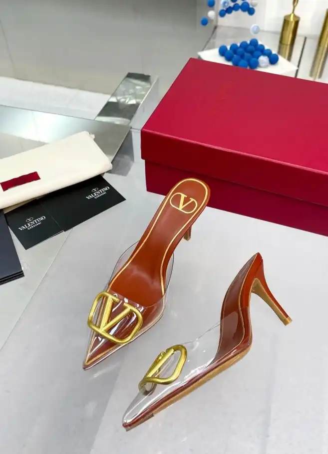 hype Valentino High Heels