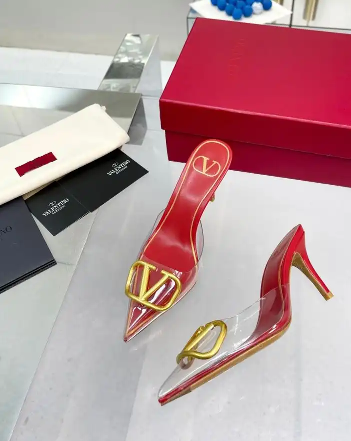 hype Valentino High Heels