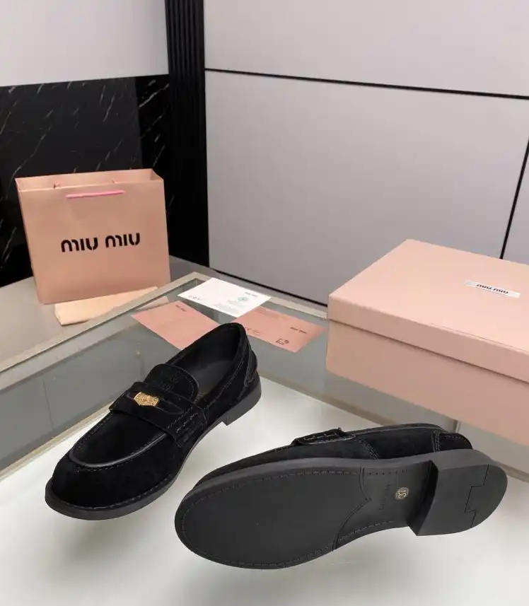 hype Miu Miu Leather Shoes