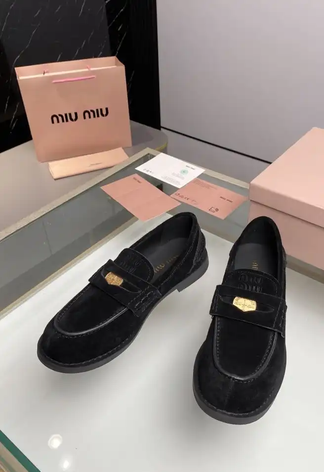 hype Miu Miu Leather Shoes