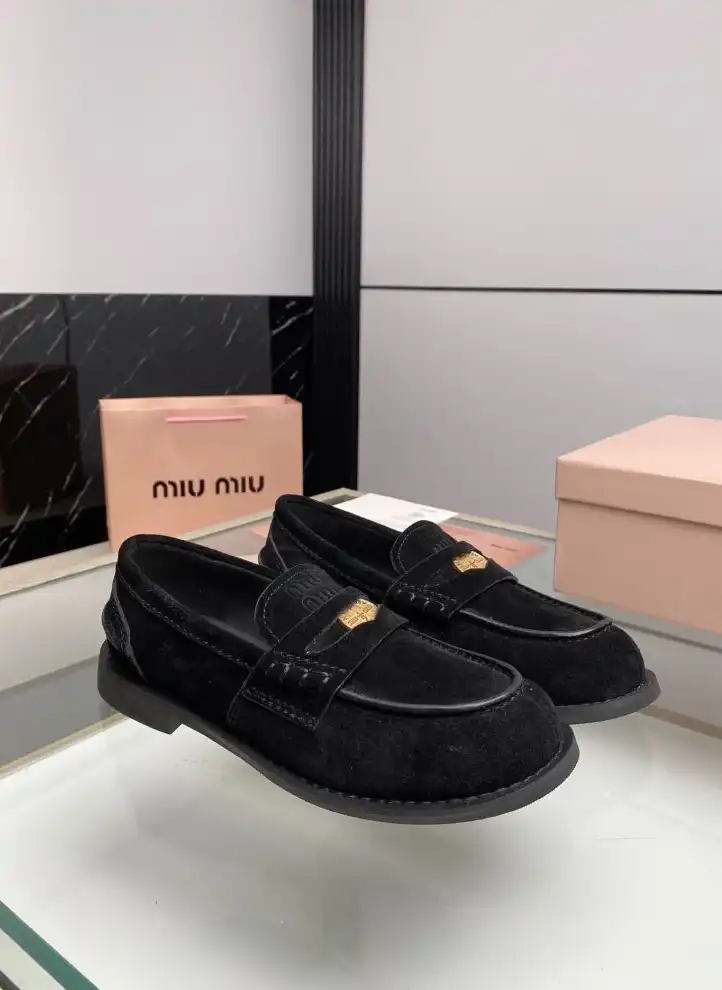 hype Miu Miu Leather Shoes