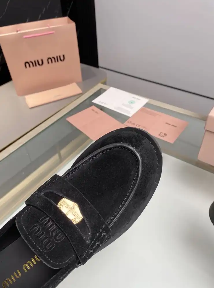 hype Miu Miu Leather Shoes