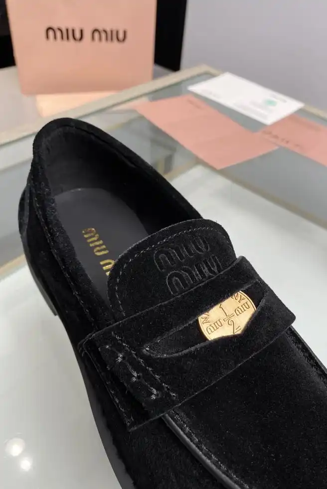 hype Miu Miu Leather Shoes